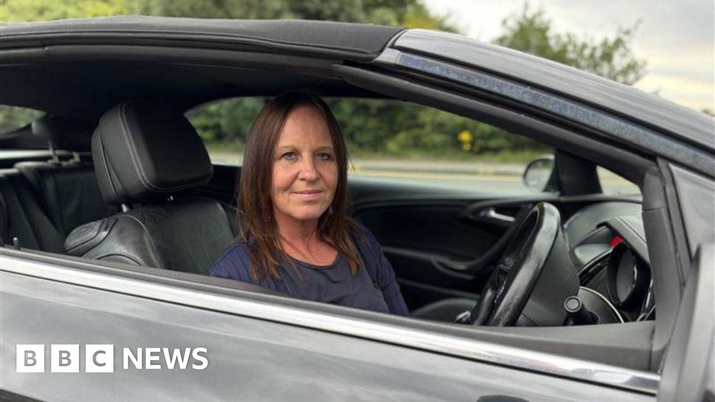 ფასიანი ჩამოსვლის ზონის თავიდან არიდება – მძღოლები, რომლებიც აეროპორტის გადასახადებს არ ენდობიან